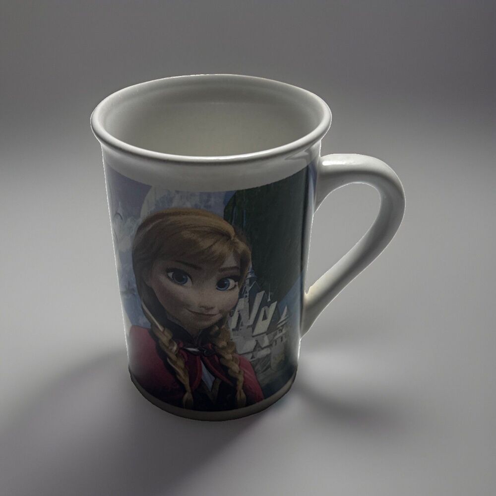 Walt Disney Frozen Coffee Mug (Anna, Elsa, and Olaf)